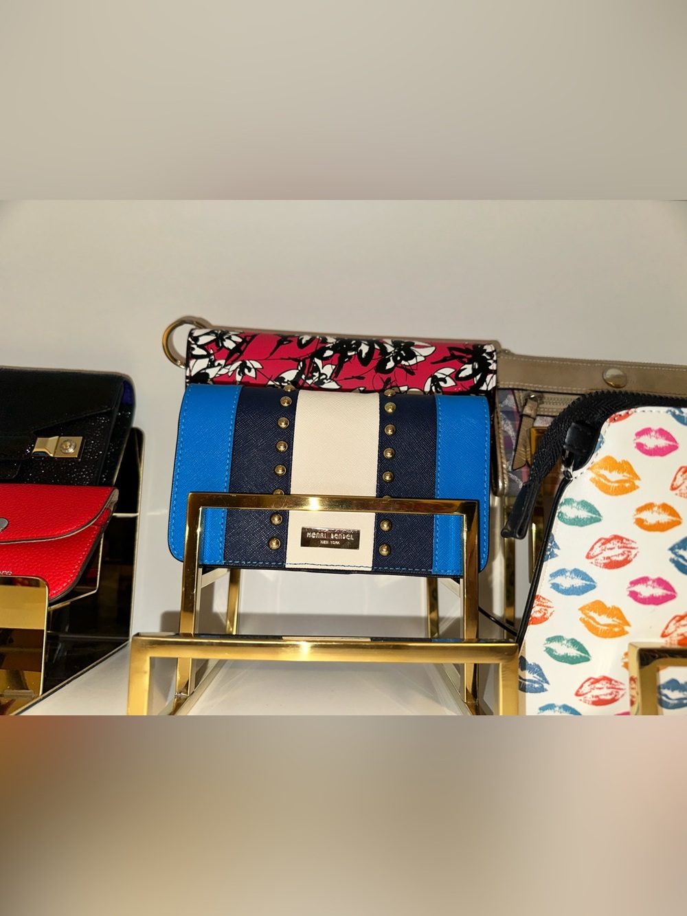 Wallets - Picture 4 of 5